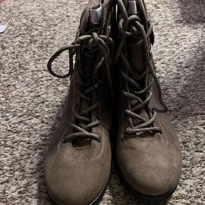 Women’s size 11 St. John’s Bay boots brand new